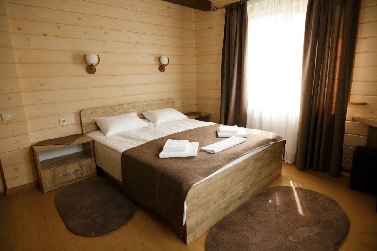 Gutsulwood Villa Yablunytsya Ngoại thất bức ảnh
