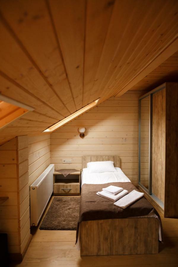 Gutsulwood Villa Yablunytsya Ngoại thất bức ảnh