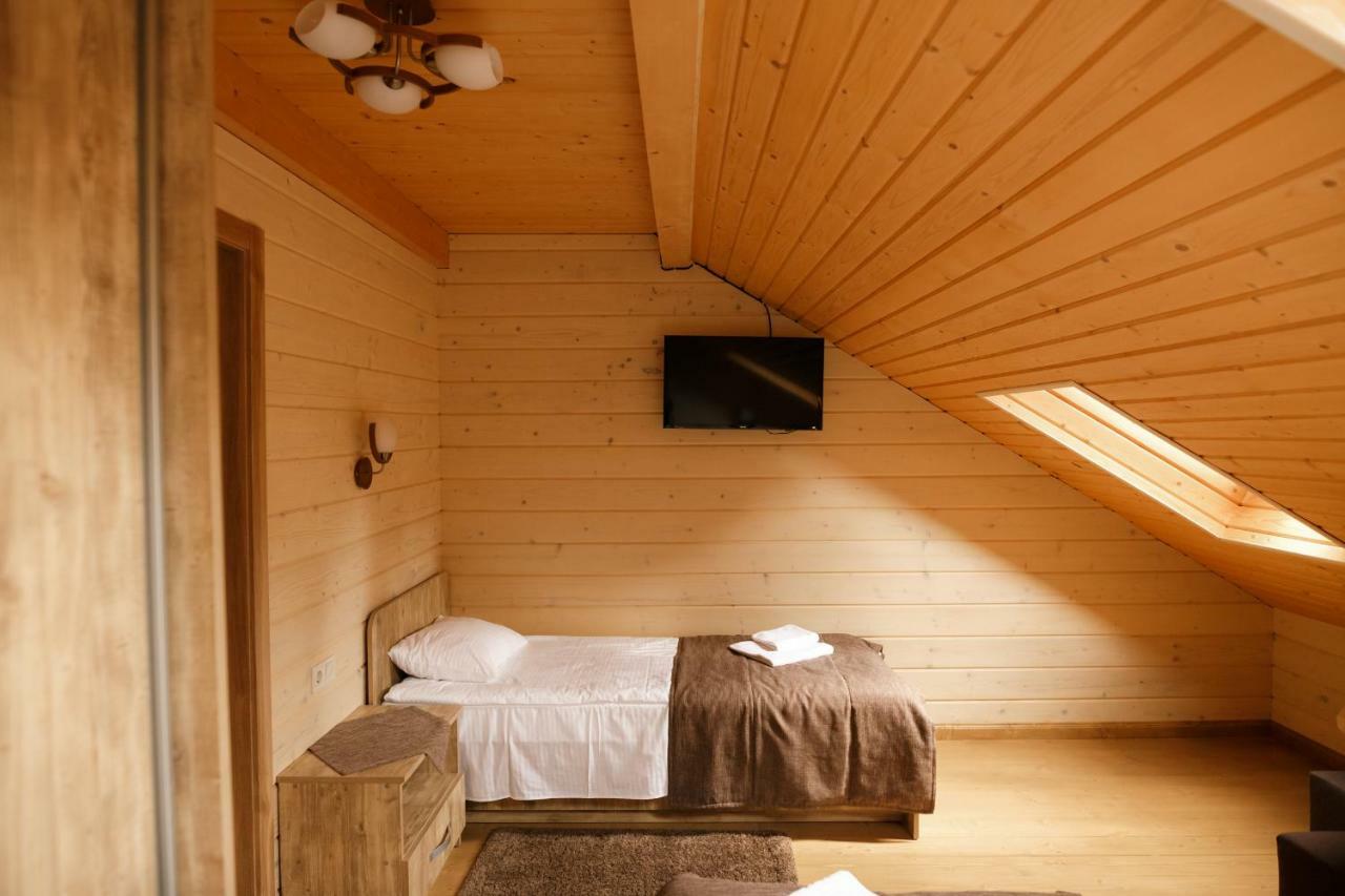 Gutsulwood Villa Yablunytsya Ngoại thất bức ảnh